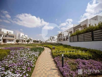 Apartment for sale—a new release in a prime location at Hyde Park. Available with a 5% down payment and a 10-year installment plan. Located in the hea