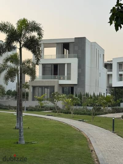 Filam Independent 330m at price?? facing New Giza with a view of the Pyramids