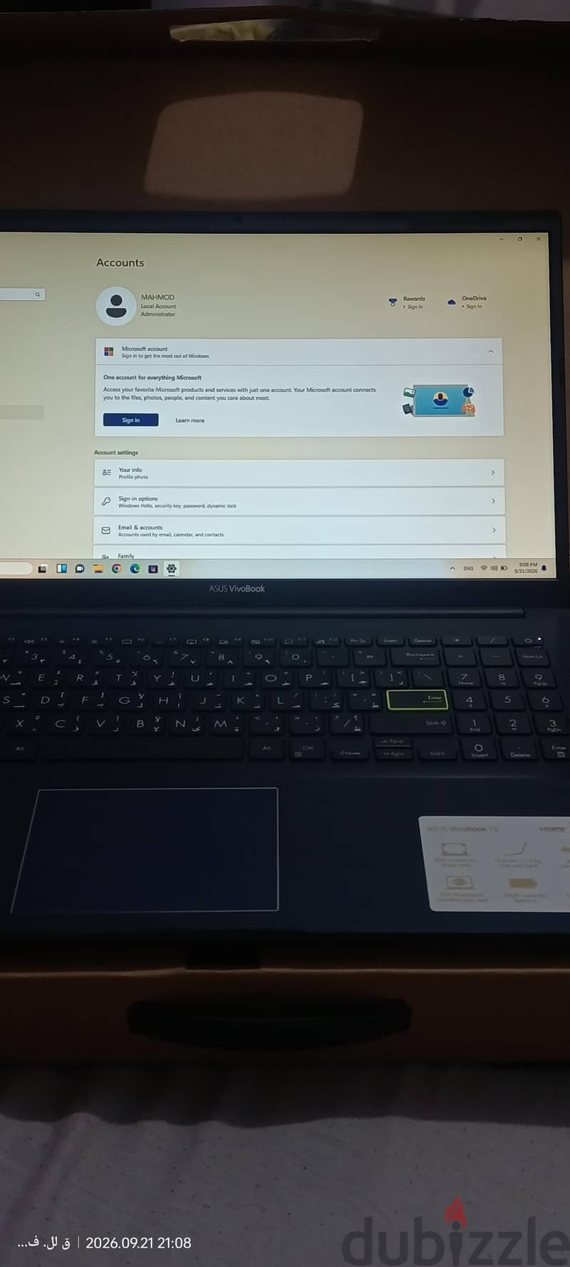 ASUS VIVO book 8