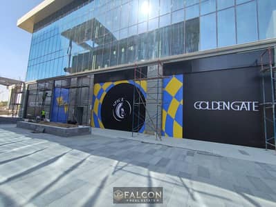Shop on the main road (200m²) in View Plaza - immediate occupancy, in Golden Gate, Fifth Settlement