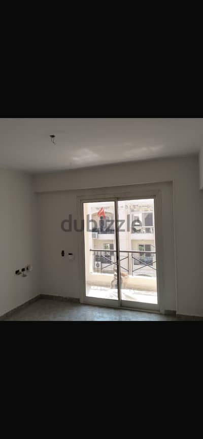 شقة للإيجار كمبوند حدائق المهندسين الشيخ زايد
