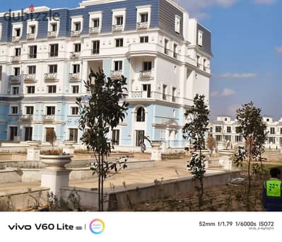 Mountain View iCity October – Lagoon Phase  An exceptional apartment for sale in the Lagoon Phase, featuring a total area of ​​160 m² + 100 m² and a "