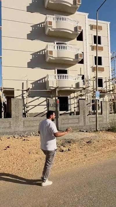 قطعة ارض فدان تتقسم 4 قطع  ب 4 عماير في شمس الحكمه