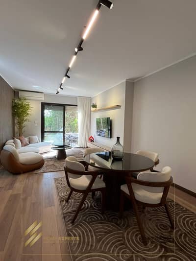 Furnished apartment with garden for rent in Eastown