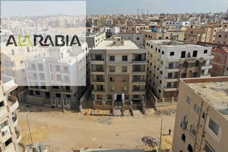 امتلك شقتك في موقع مميز داخل الحي الرابع ببيت الوطن، بمساحة 235 متر وتصميم عملي يوفر مساحات واسعة وخصوصية وراحة لجميع أفراد الأسرة.