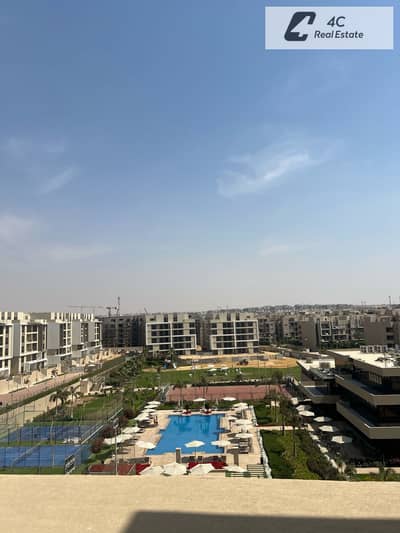 بمقدم و اقساط استلم فوري شقة 205م جاهزة للسكن تشطيب كامل برايم لوكيشن اوبن فيو في المراسم فيفث سكوير في الجولدن اسكوير التجمع الخامس القاهرة الجديدة