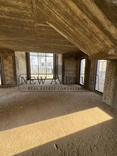 Under market price Standalone xv in Sodic East prime location with very good price in new heliopolis
