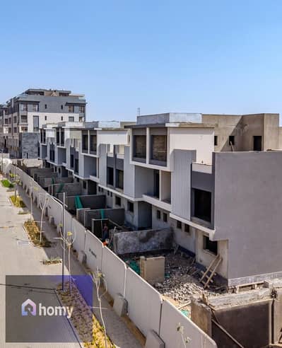 Villa for sale in the Fifth Settlement, ready for immediate handover, with a 5% down payment and a 9-year installment plan, at a very good price.