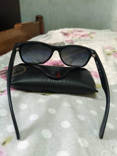 نظارة Ray Ban