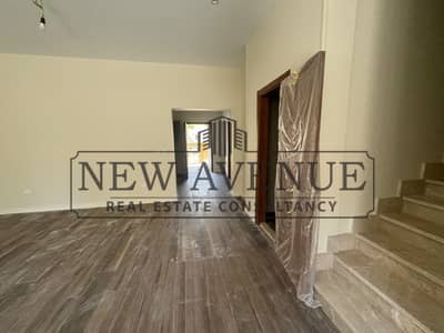 Townhouse  for sale Under Market Price Fully  finished in city gate ready to move - City gate by dyar qataria - new cairo  Sapphire