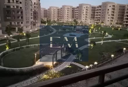 Apartment for Rent with Garden View in The Square,