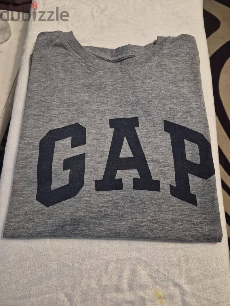 Gant. Nutica. MK. Carhartt. Hackett 10