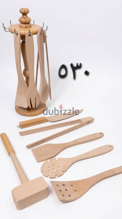 معالق واطقم مصنوعه من خشب الزان .
