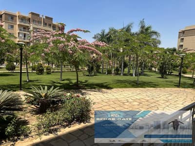 Ground-floor apartment for sale in Madinaty (B11) featuring a private garden. It has an area of 130 sqm plus a 50 sqm private garden and offers a wi Ground-floor apartment for sale in Madinaty (B11) featuring a private garden. It has an area of 130 sqm plus a 50 sqm private garden and offers a wi