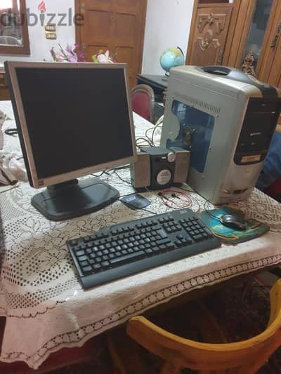 كمبيوتر مكتبي مميز