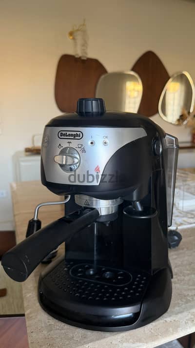 للبيع ماكينة قهوة De’Longhi EC221 Pump Espresso & Coffee Machine