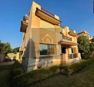 STANDALONE VILLA FOR RENT | ROYAL CITY – SHEIKH ZAYED A well-maintained standalone villa for rent in Royal City, featuring a spacious layout, super lux finishing, and a prime location on a wide square with a security