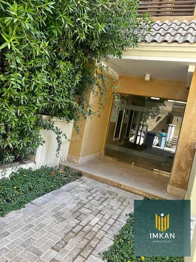 شقه للبيع باجمل لوكيشن جاهز على lake في مدينتي -سورفىسور 158م بمقدم 5% بالتقسيط على 12 سنه و بخصم 50%على كاش