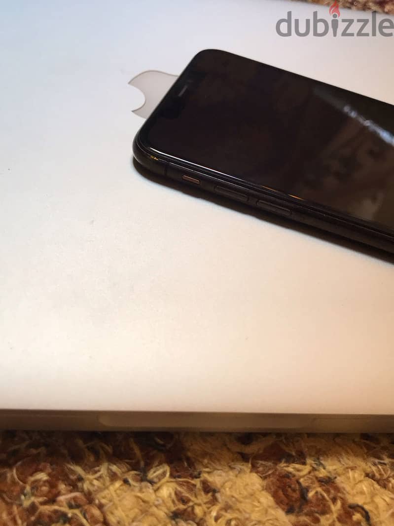 Apple - iPhone XS Max 1