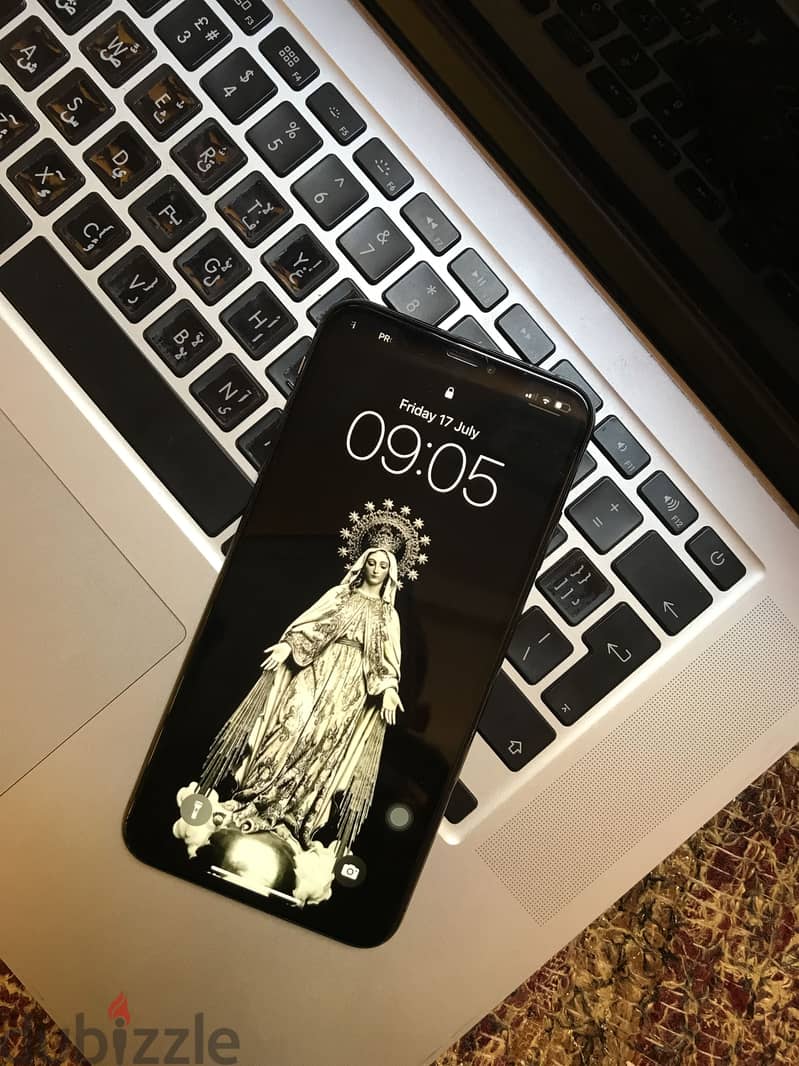 Apple - iPhone XS Max 4