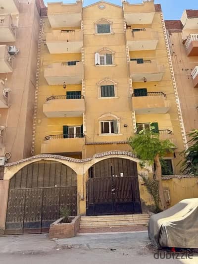 عماره مميزه بالحى الرابع مجاوره رابعه بسعر تجارى