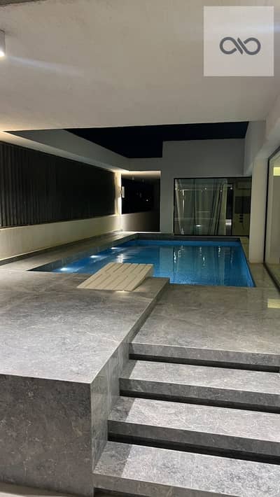  بنتهاوس فائق الفخامة للإيجار | Lake View Residence   بنتهاوس استثنائي أول استخدام، يجمع بين الفخامة والخصوصية والتصميم الراقي والإطلالات الساحرة.