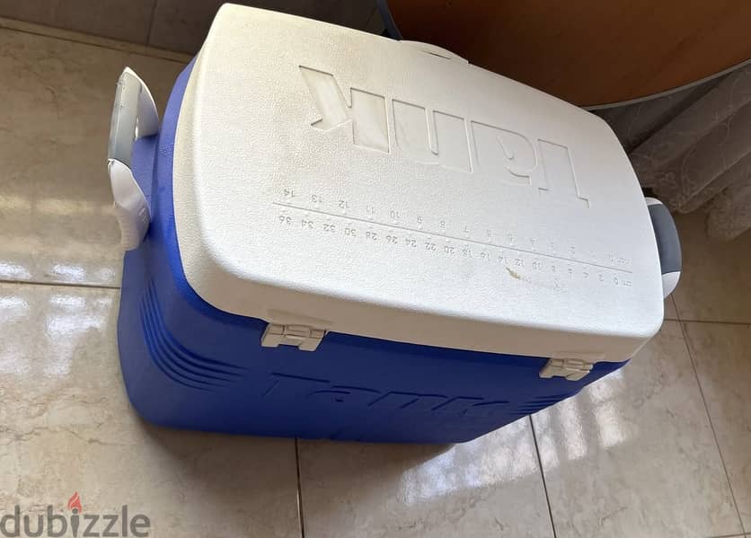 Ice boxes 1
