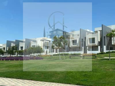 Lowest Priced Twin House Ready To Move in Prime Location in Hyde Park, Landscape View , Facing North