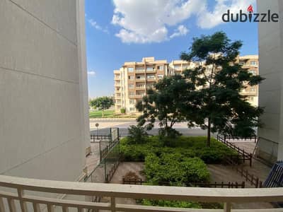 شقه للايجار بكومباوند وصال ريزيدنس   دور اول علوي 160م    فيو مفتوح  اول ساكن تشطيب الشركة