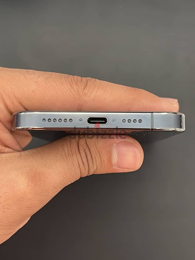 Apple - iPhone 15 Pro Max 3