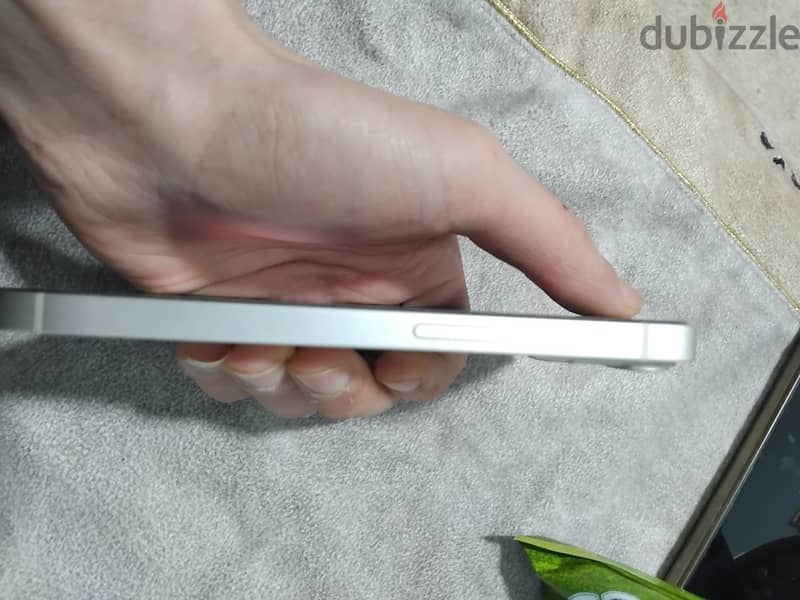 Apple - iPhone 13 1
