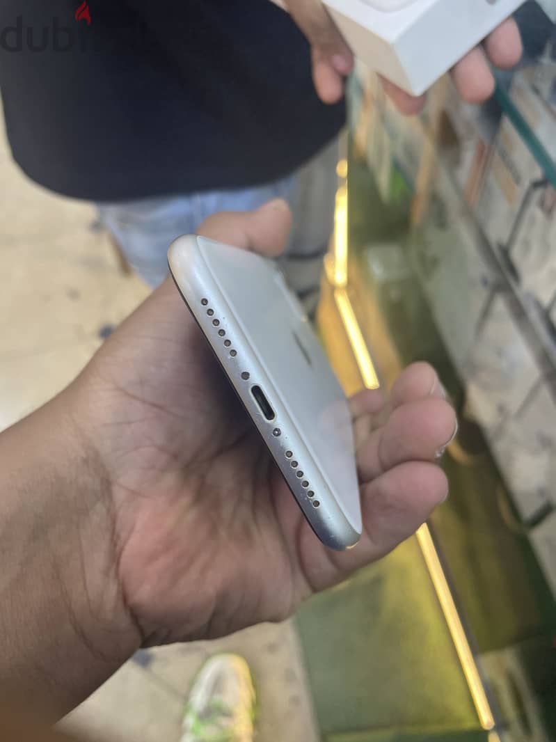 Apple - iPhone 11 3