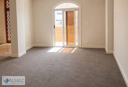 Unfurnished 200 sqm administrative office for rent in Al-Banafseg 9 (Villas Zone), First Settlement, near Waterway.
