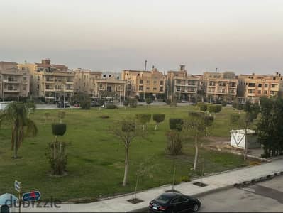 The Palace South of the Academy on the Arabism Axis