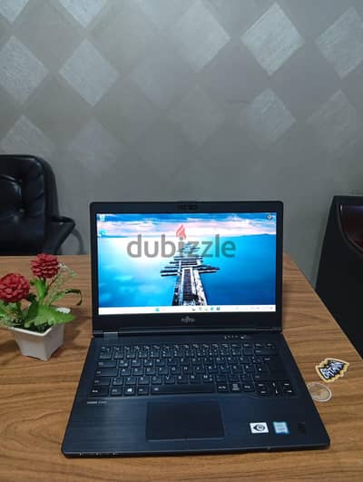 فوجيتسو ألماني Core i5 جيل ثامن
