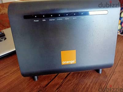 راوتر أورانج vdsl حالة ممتازة زي الجديد