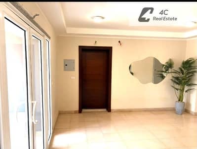 Fully finished studio apartment with air conditioning at the lowest price in Hyde Park, Fifth Settlement, with a garden view. Lowest premium required