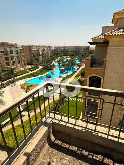 Resale apartment in Stone Residence, New Cairo (Fifth Settlement). Priced below market value for a quick sale; ready for viewing with an excellent lay