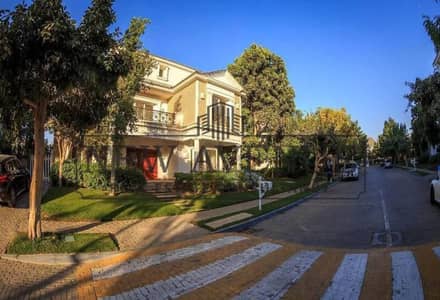 WITH LOWEST Down payment  - Super Lux Villa for sale Ready To Move in Mountain View  1.1 new cairo