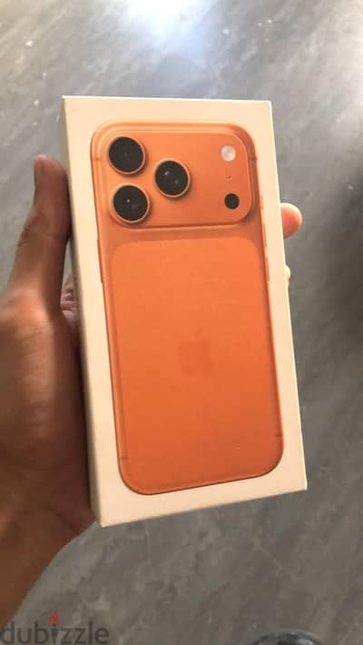 آبل - آيفون 17 برو