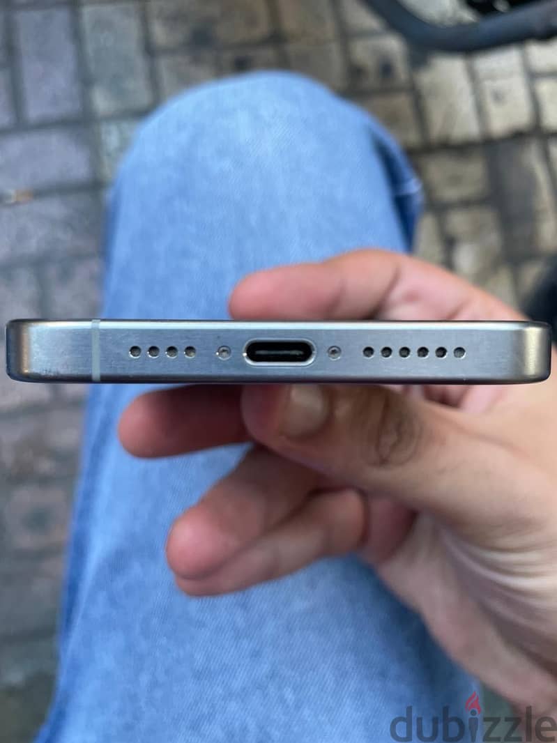 Apple - iPhone 15 Pro Max 2