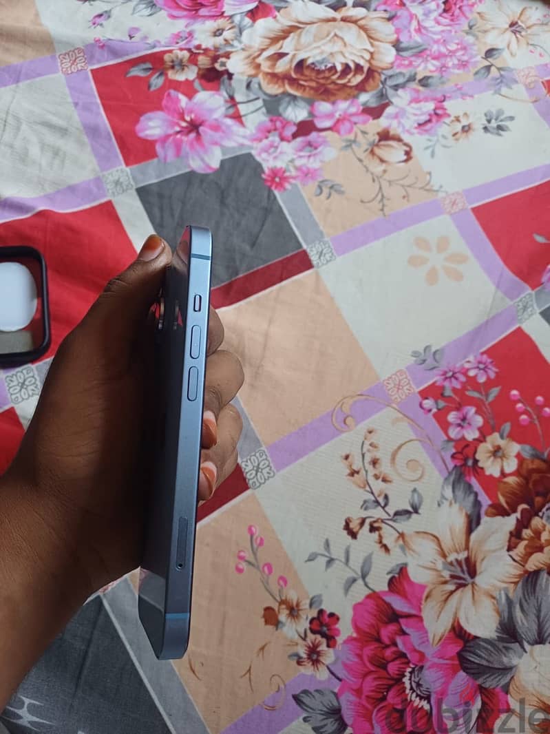 Apple - iPhone 14 3
