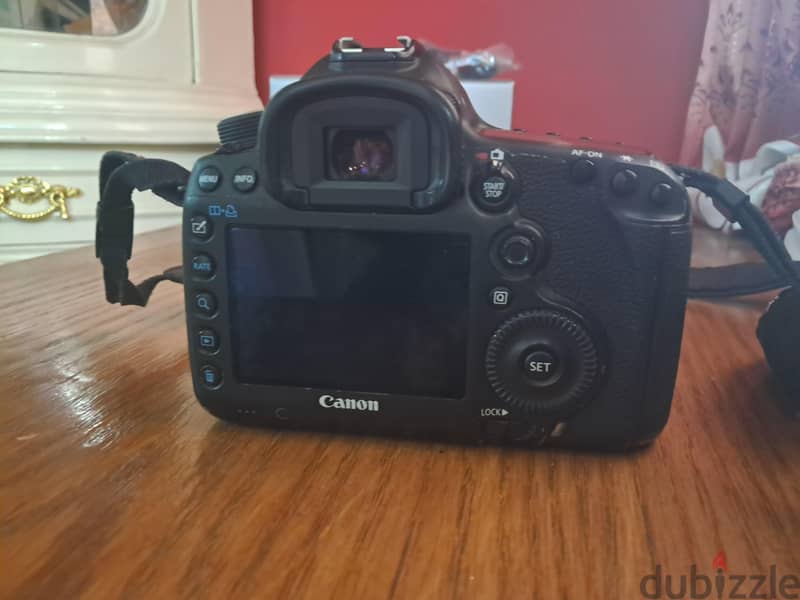 Canon EOS 5D Mark III 5