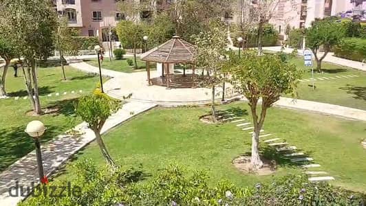 شقة للبيع 155 متر دور متكرر فيو جاردن بجوار الخدمات السوق القديم الفود كورت البيع شامل الفرش والاجهزة في المرحلة التانية الرحاب Al Rehab