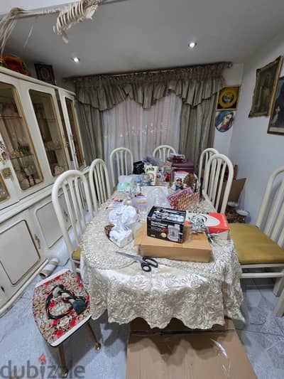 Dining room  snow-white