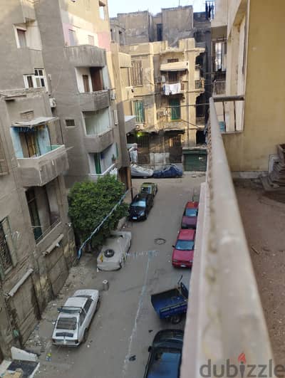 شقه تمليك بمنطقة الضاهر ٠شارع  القبيسي خطوة من محطة مترو وشارع رمسيس