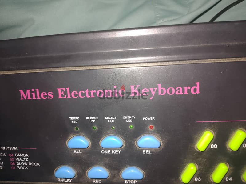 Miles Electronic Keyboard MCS-3738 2