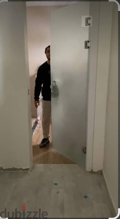 أبواب زجاج سيكوريت  دكتور جريش