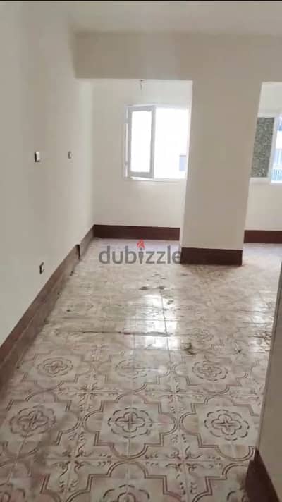 ‎للايجار شارع متفرع من جسر السويس ميدان الاف مسكن من المالك مباشرة