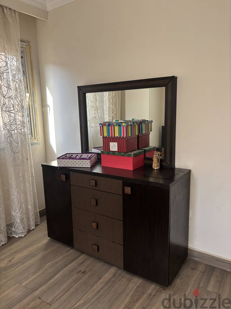 Smart bedroom for sale 3